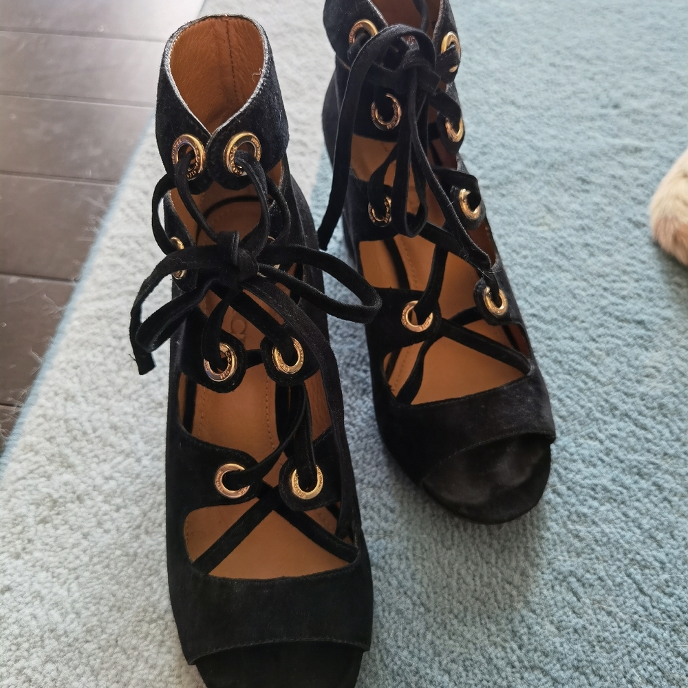 Coach heels size 6.5